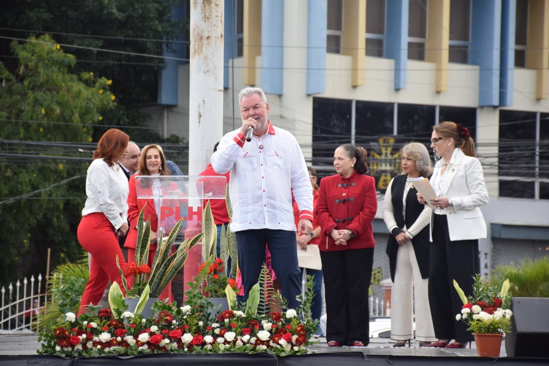 Asi-festeja-el-Partido-Liberal-su-135-aniversario