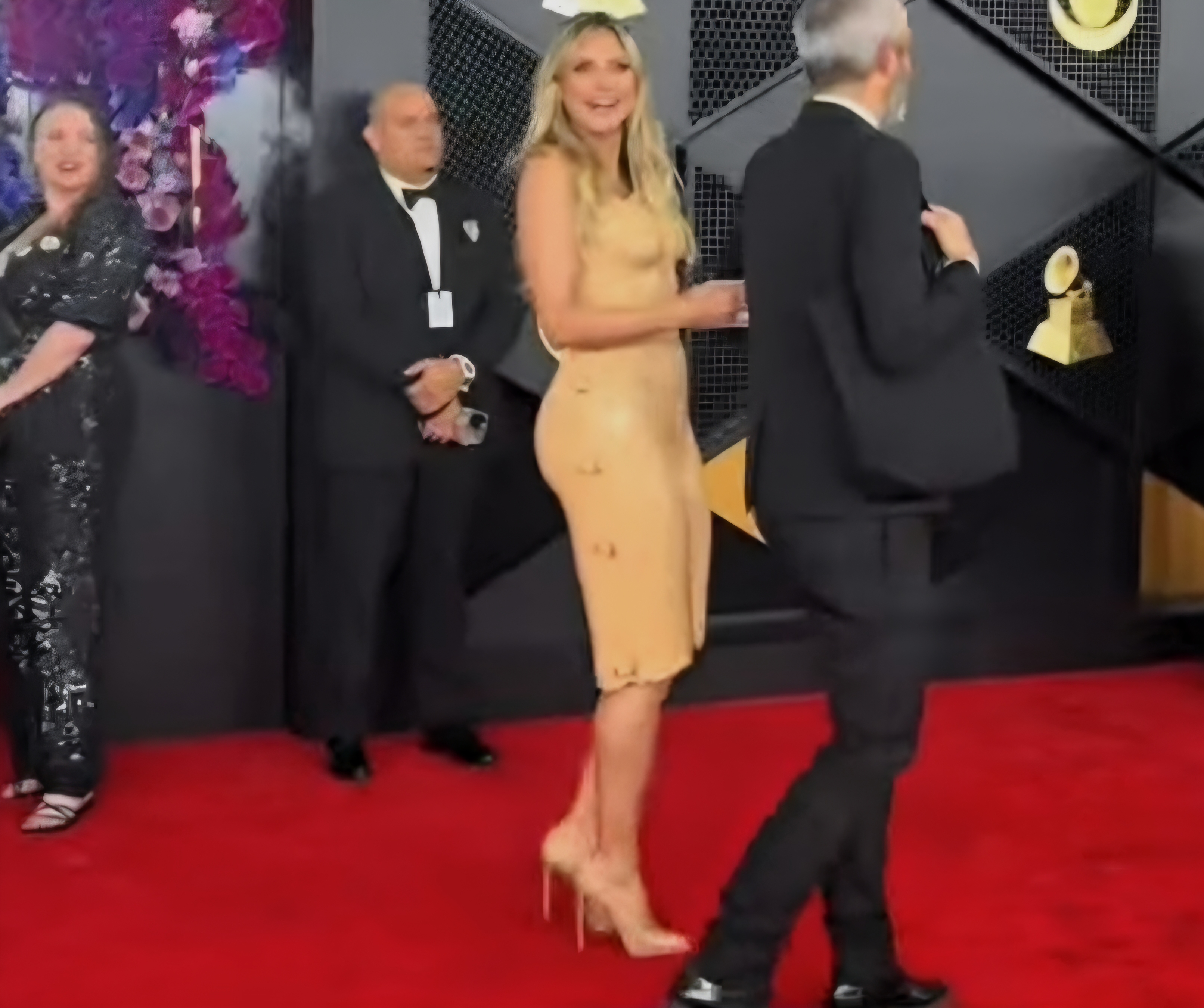 Screenshot_20260204_000433_YouTube