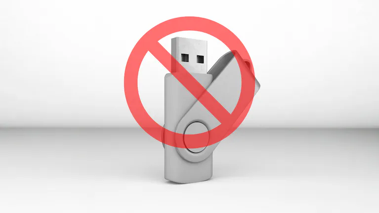 fin-del-reinado-del-usb-la-tecnologia-que-lo-reemplaza-por-ser-mas-rapida-y-tener-hasta-8000-gb-de-espacio-foto-freepik-5TWO2LIFZ5BOLBNNHUDPJKV5UE