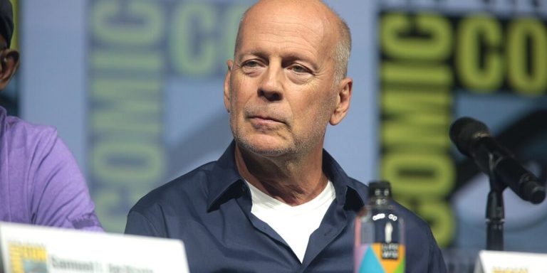 f60511b5_1280px-bruce-willis-42754340515-1140x570